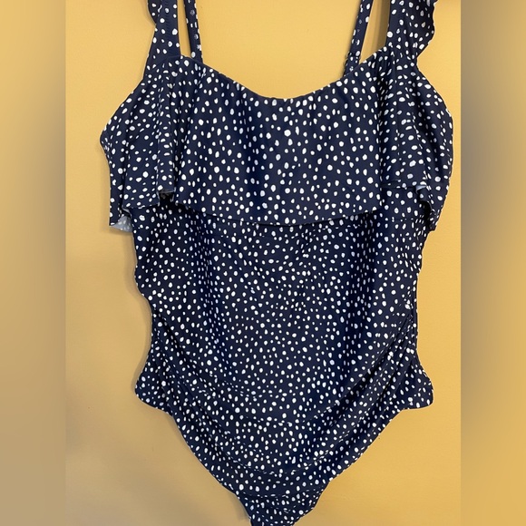 Brand: Kona Sol Women's Polka Dot Ruffle Shoulder One Piece Swimsuit - Picture 5 of 11